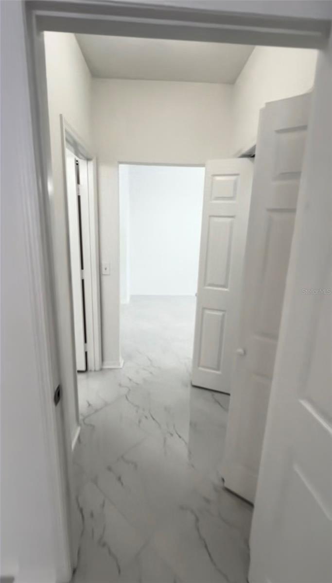 Image 20 of 25 For 18001 Richmond Place Drive 227