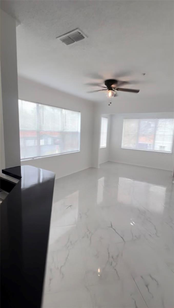 Image 8 of 25 For 18001 Richmond Place Drive 227