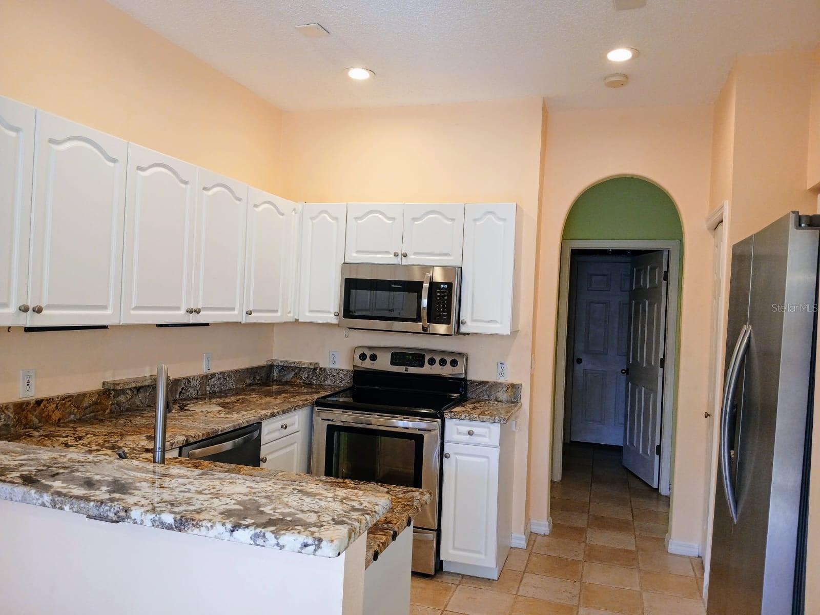 Image 12 of 41 For 2983 Covewood Place