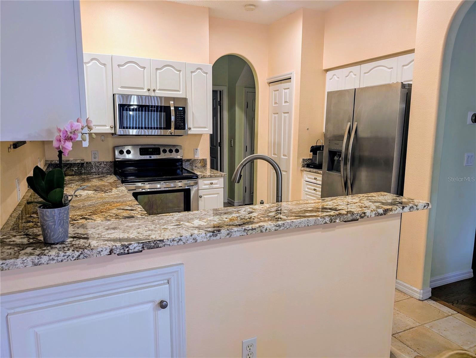 Image 14 of 41 For 2983 Covewood Place