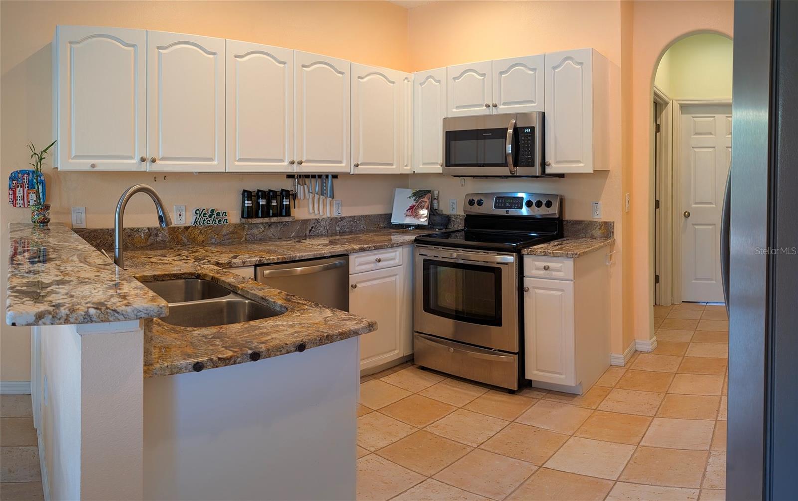 Image 15 of 41 For 2983 Covewood Place