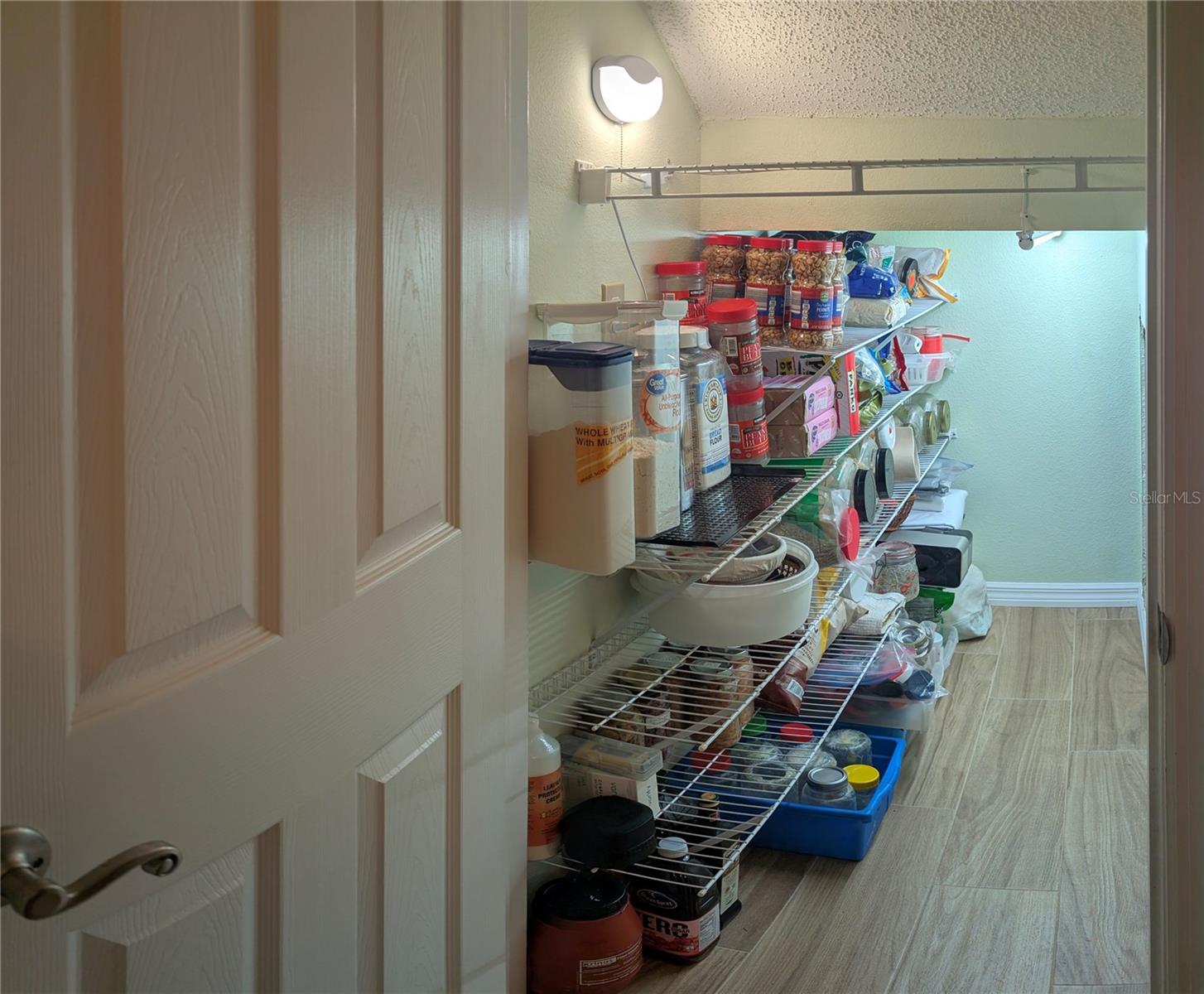 Image 23 of 41 For 2983 Covewood Place