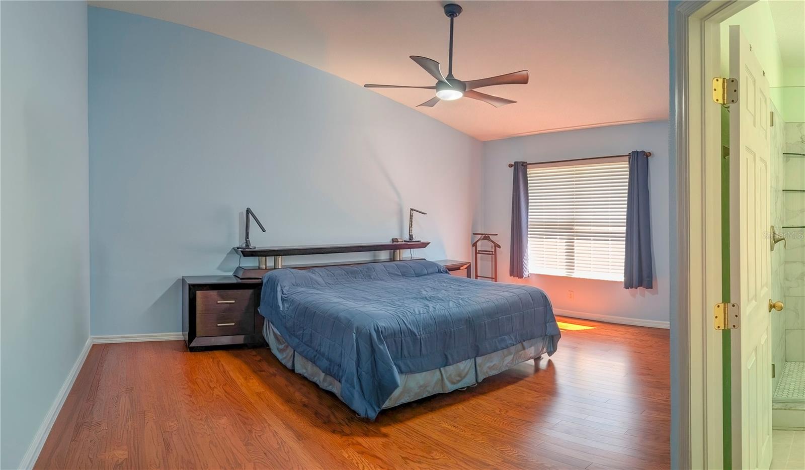 Image 27 of 41 For 2983 Covewood Place