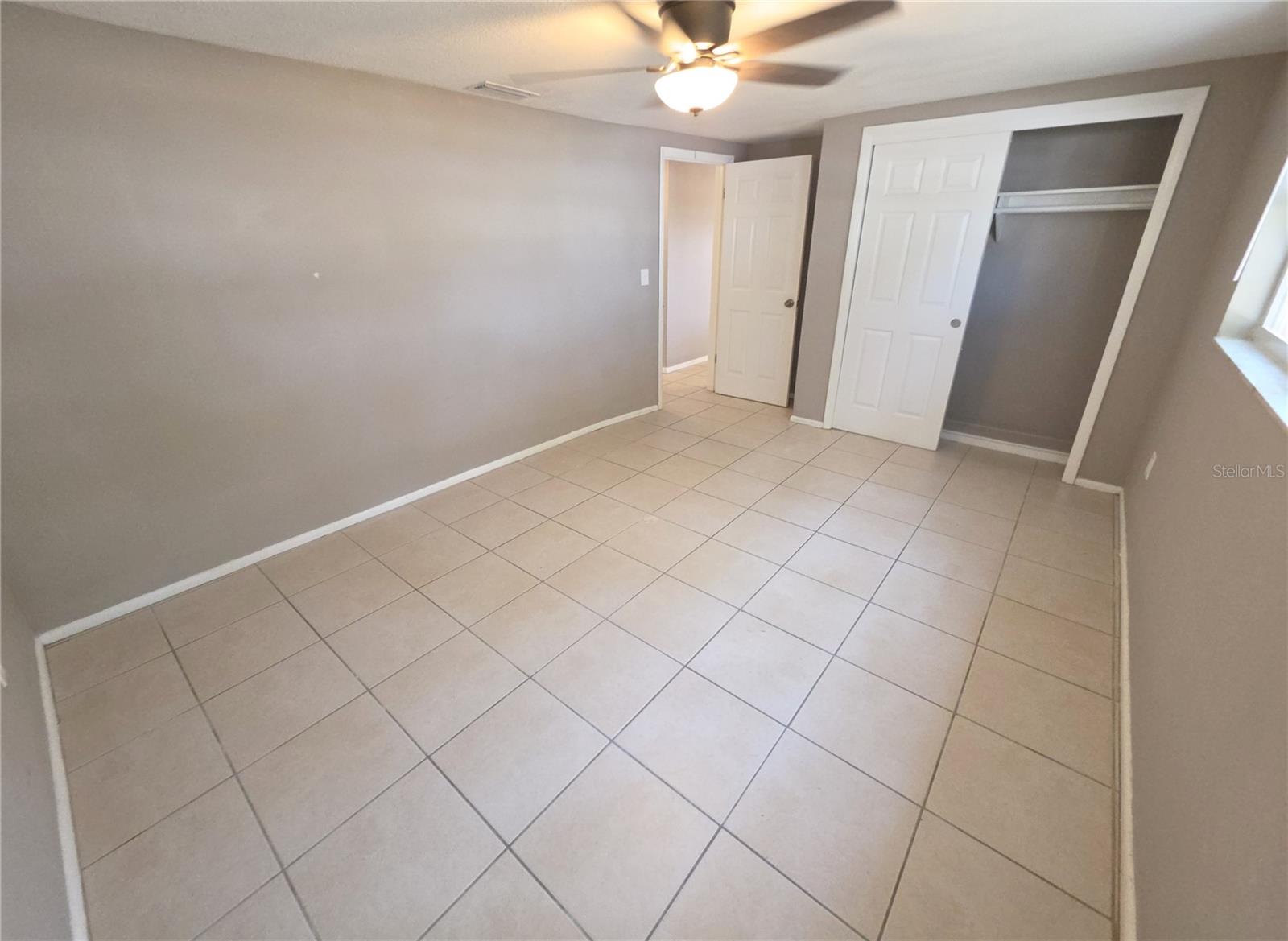 Image 10 of 29 For 3853 Stratfield Drive