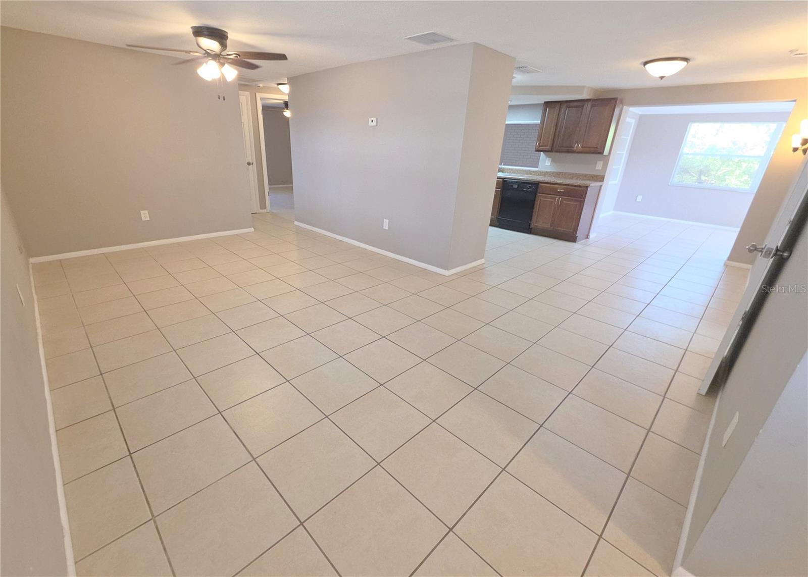 Image 2 of 29 For 3853 Stratfield Drive