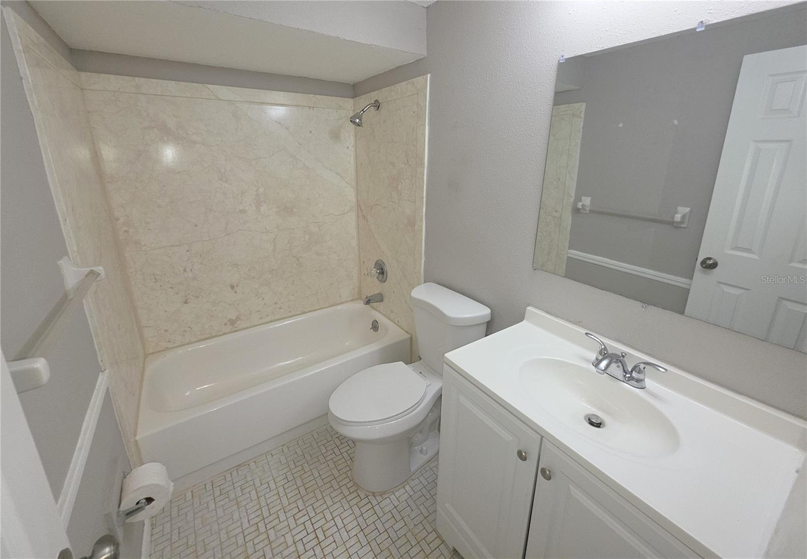 Image 9 of 29 For 3853 Stratfield Drive