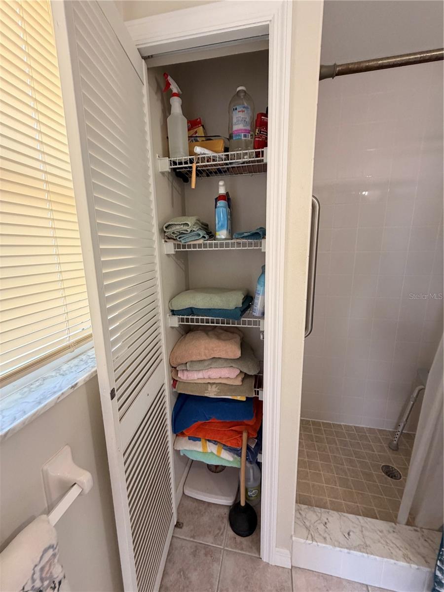 Image 17 of 36 For 472 Shaw Lake Road