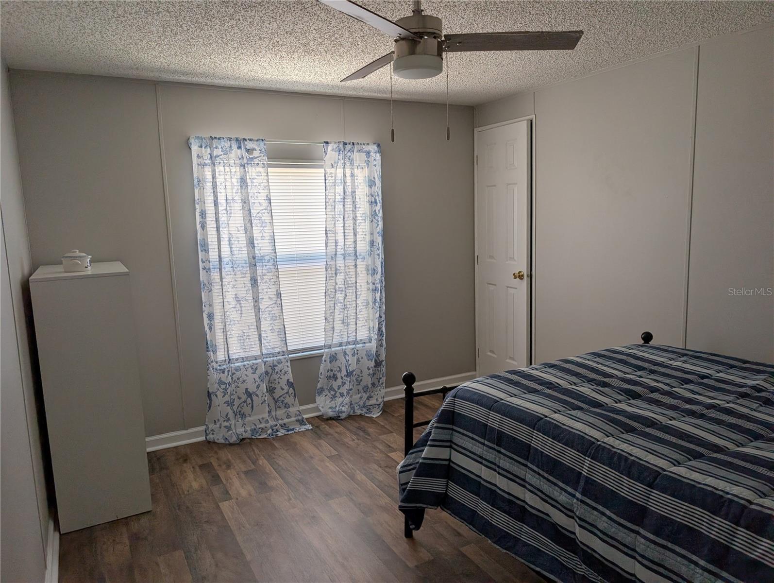 Image 11 of 17 For 25836 Manhattan Lane