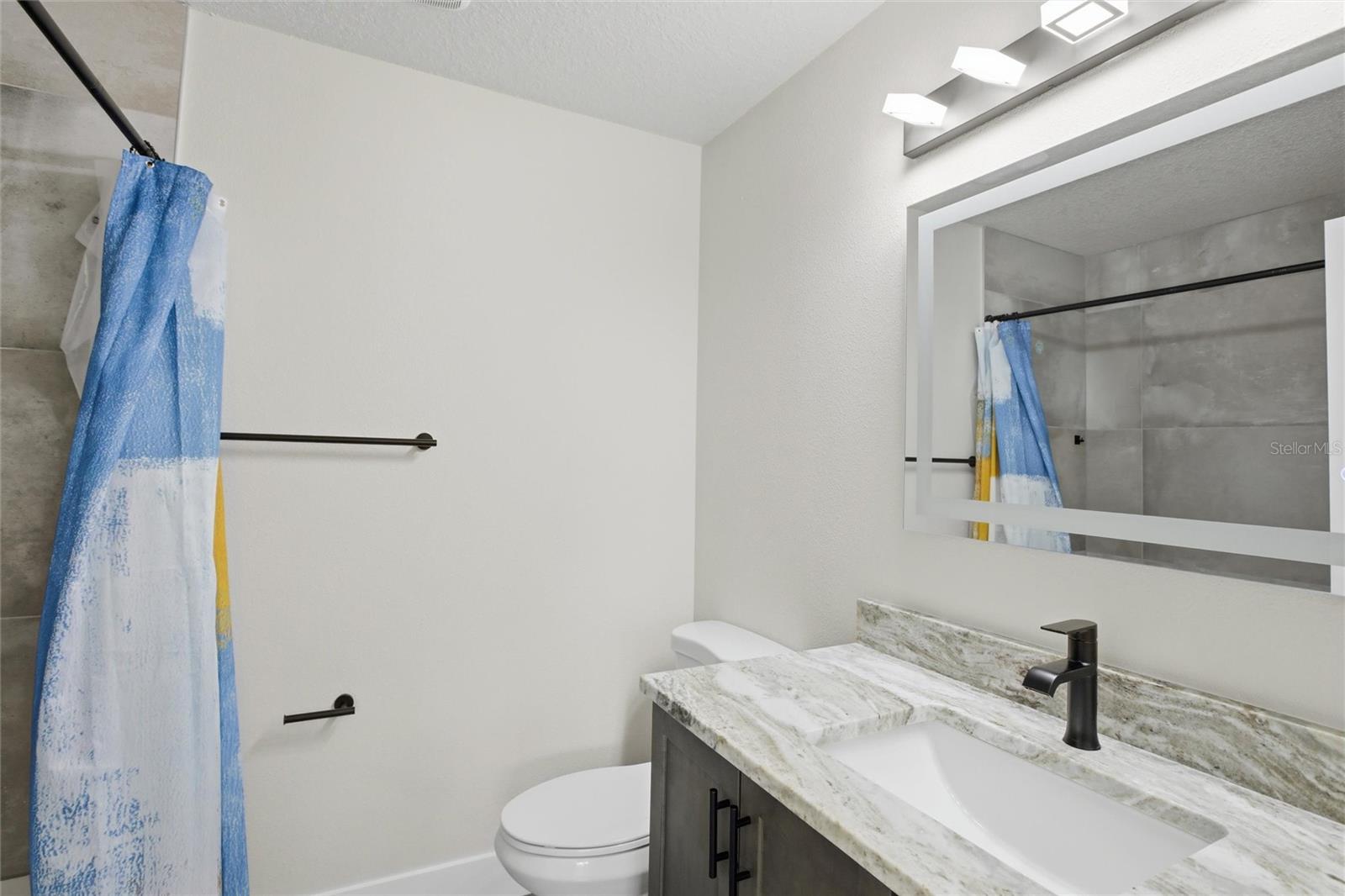 Image 23 of 39 For 3106 Oxford Drive W