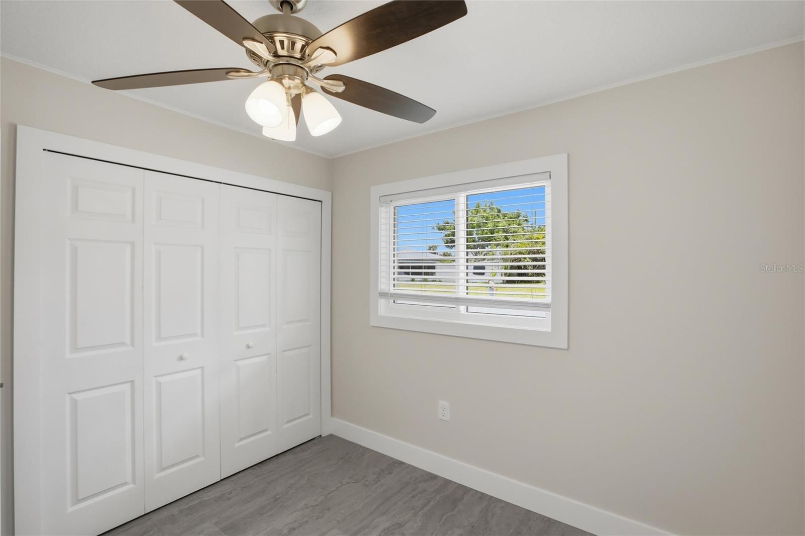 Image 26 of 39 For 3106 Oxford Drive W