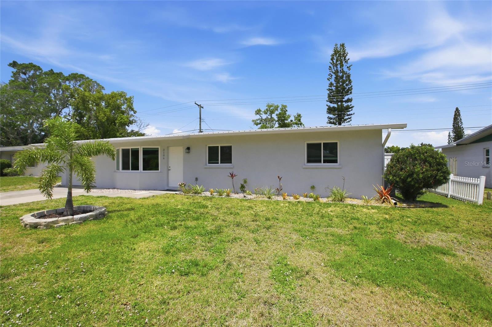 Image 5 of 39 For 3106 Oxford Drive W