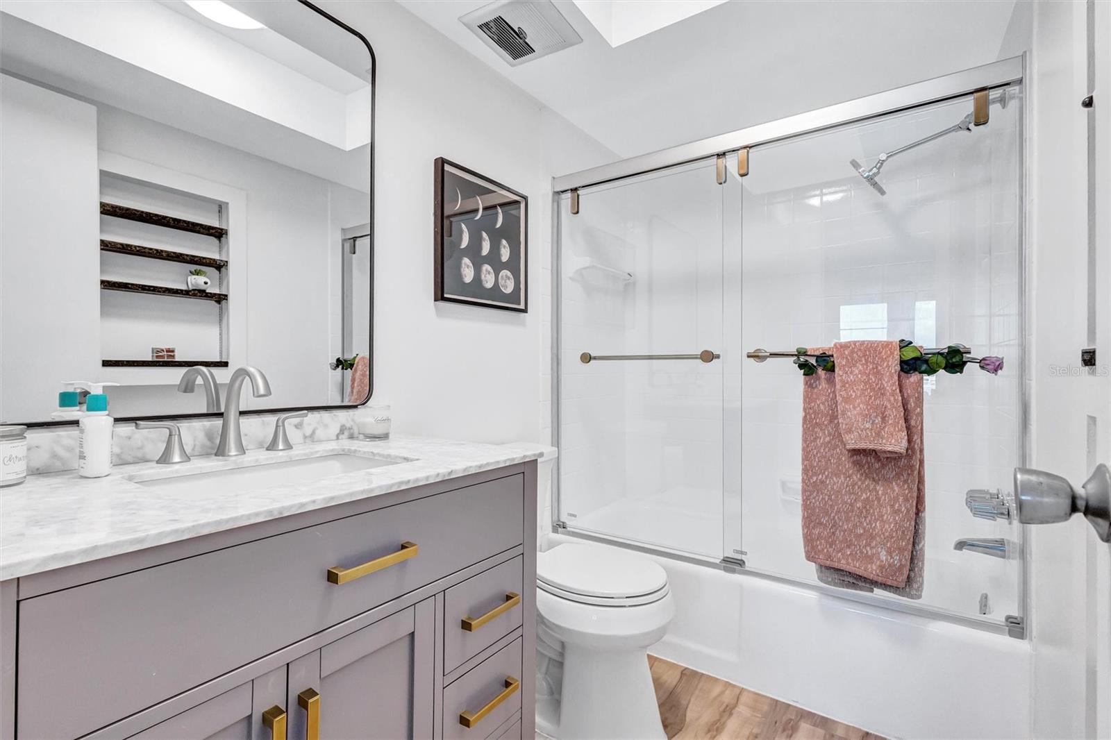 Image 11 of 23 For 3806 Gulf Of Mexico Drive C310