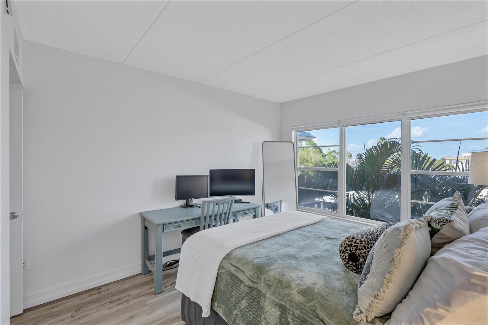 Image 13 of 23 For 3806 Gulf Of Mexico Drive C310