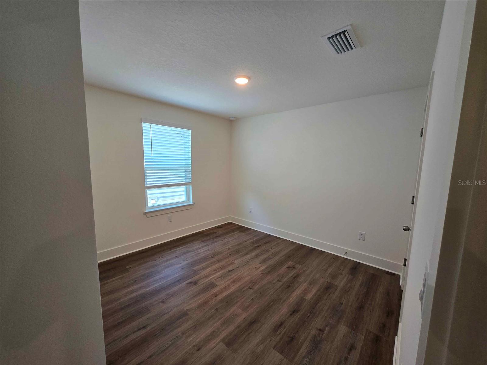 Image 13 of 15 For 3819 Daybreak Run Loop