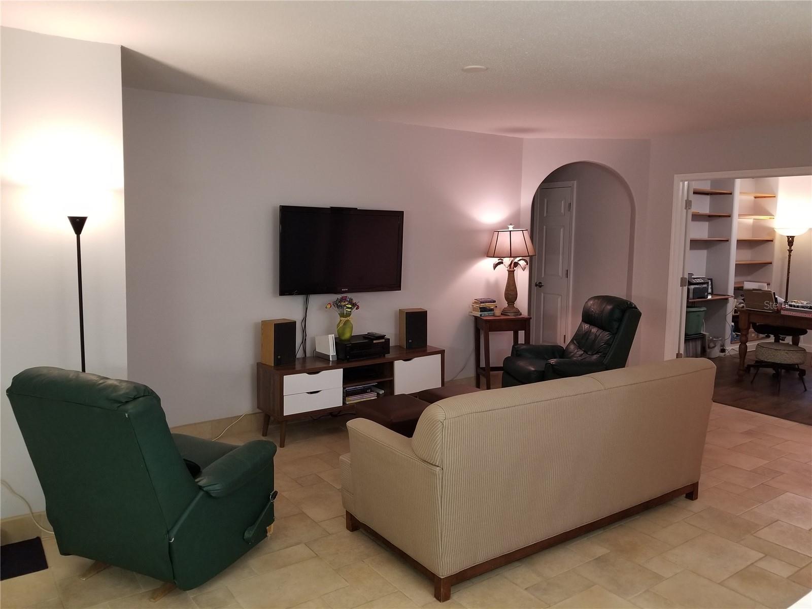 Image 15 of 100 For 1720 Fossil Drive