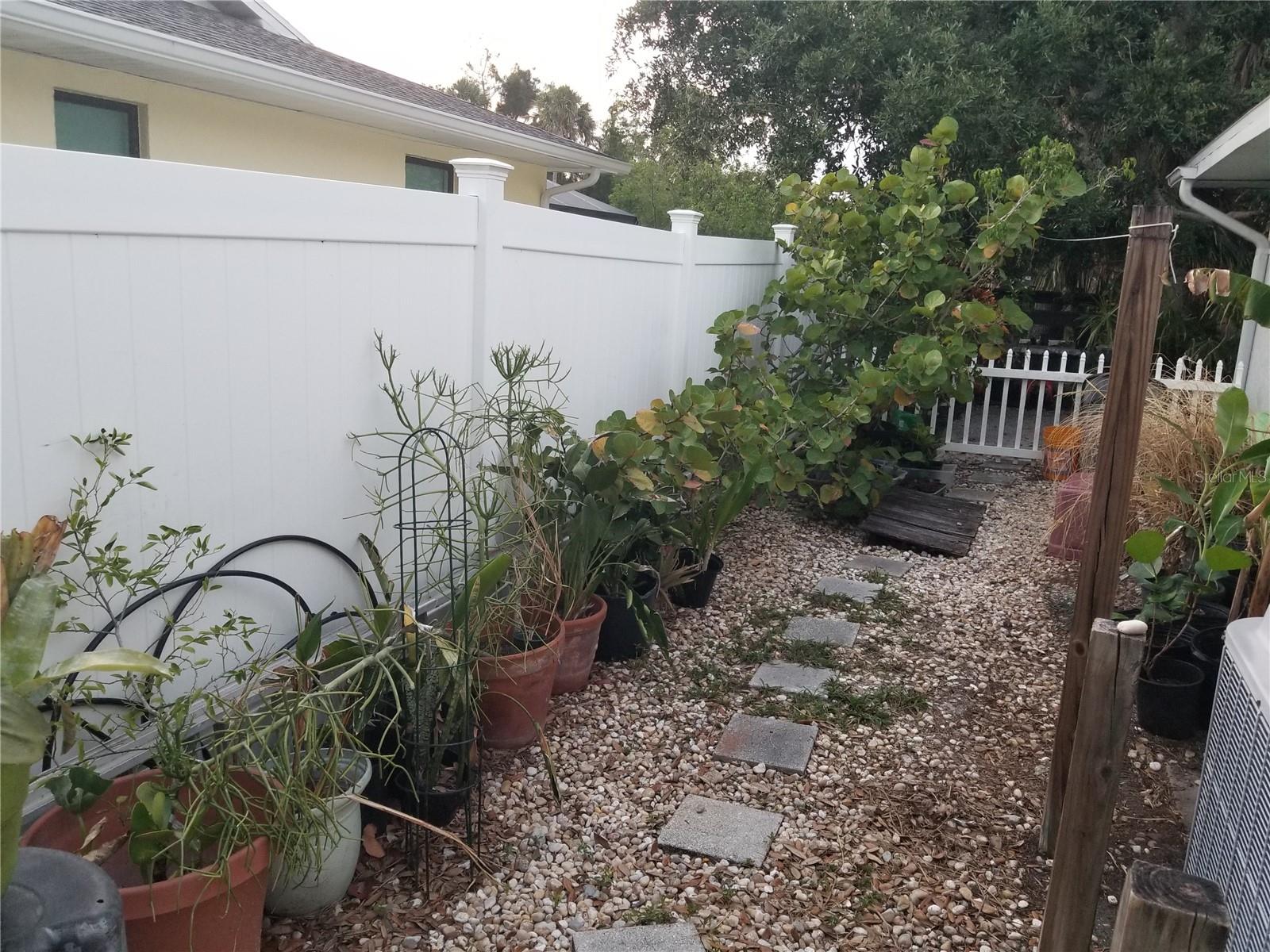 Image 87 of 100 For 1720 Fossil Drive