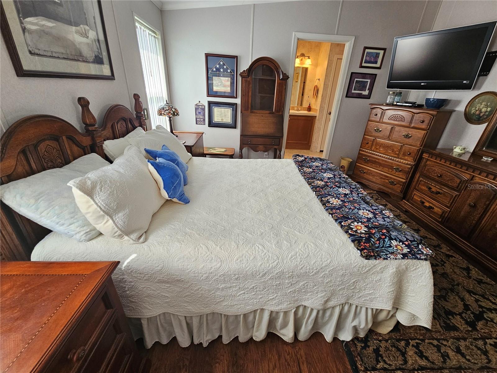 Image 16 of 30 For 2352 Peavine Circle 1016