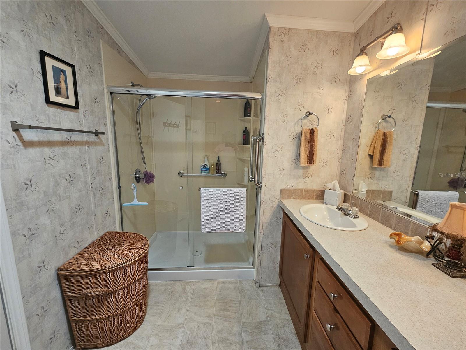 Image 17 of 30 For 2352 Peavine Circle 1016