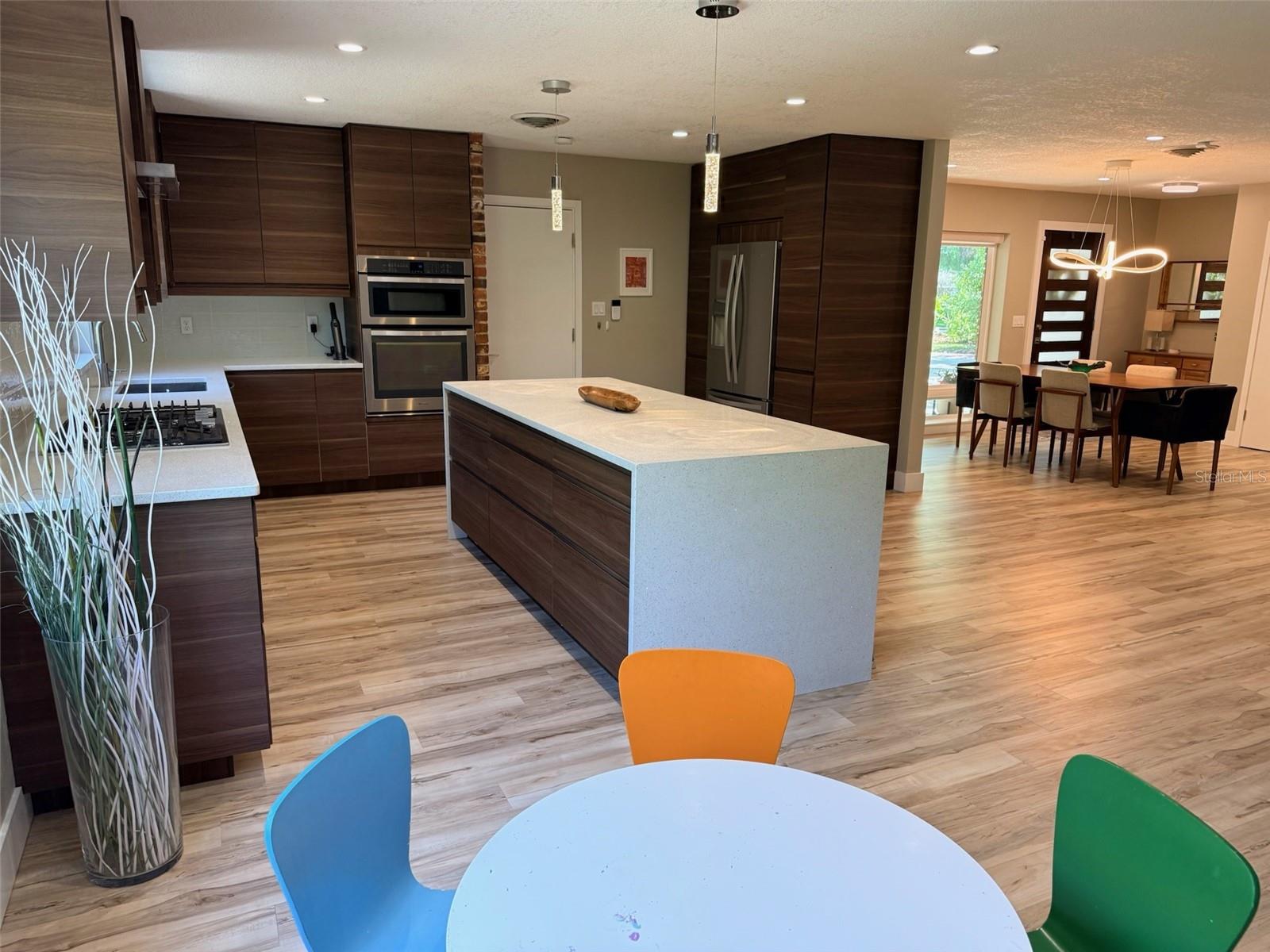 Image 11 of 35 For 921 Thistle Lane