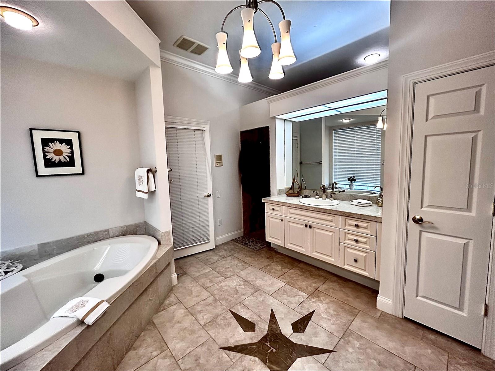 Image 15 of 29 For 9110 Deer Court