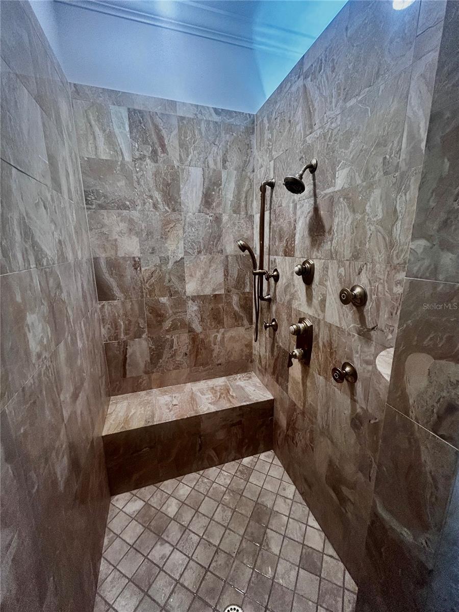 Image 17 of 29 For 9110 Deer Court