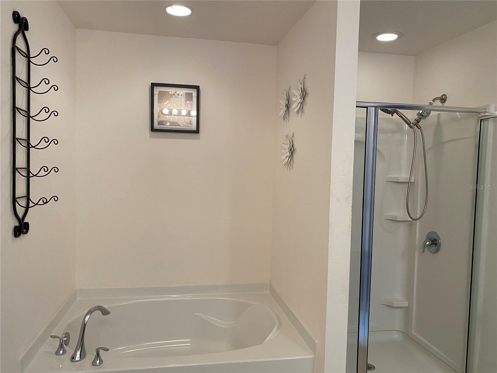 Image 13 of 22 For 5562 Superior Drive