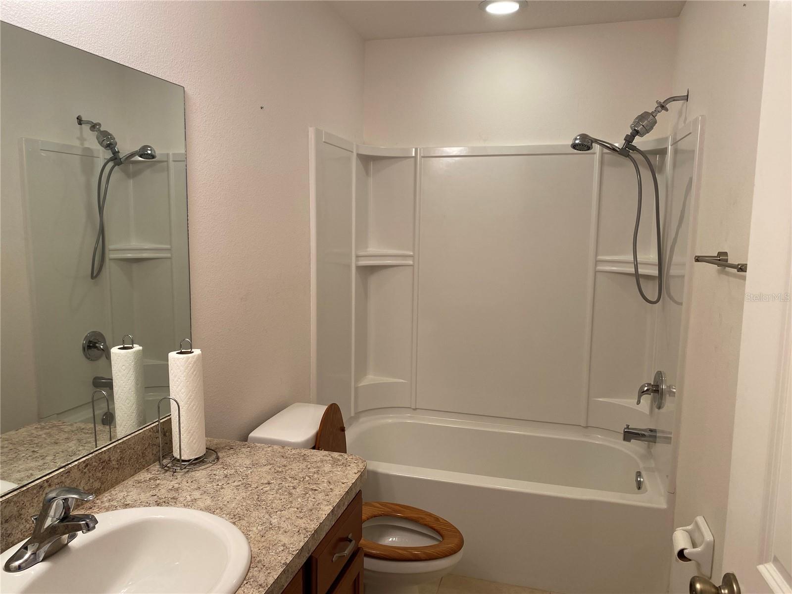 Image 14 of 22 For 5562 Superior Drive