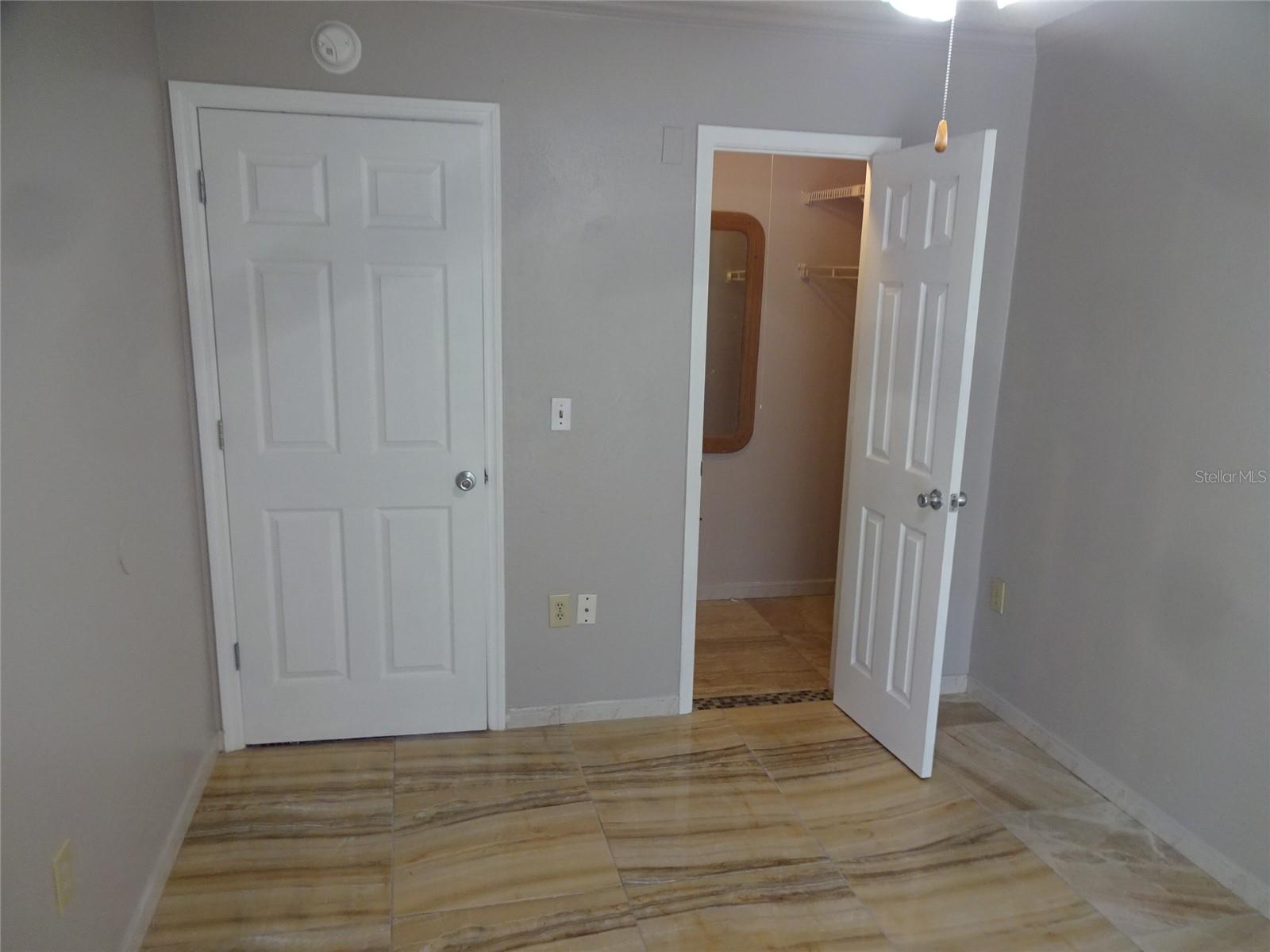 Image 10 of 20 For 123 Blue Point Way 100