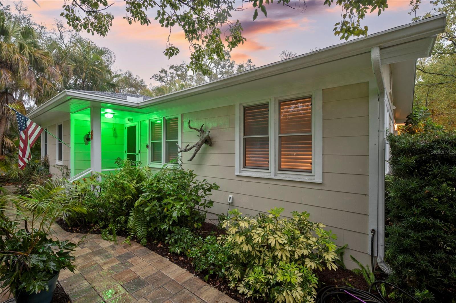 Image 2 of 48 For 501 Broadway