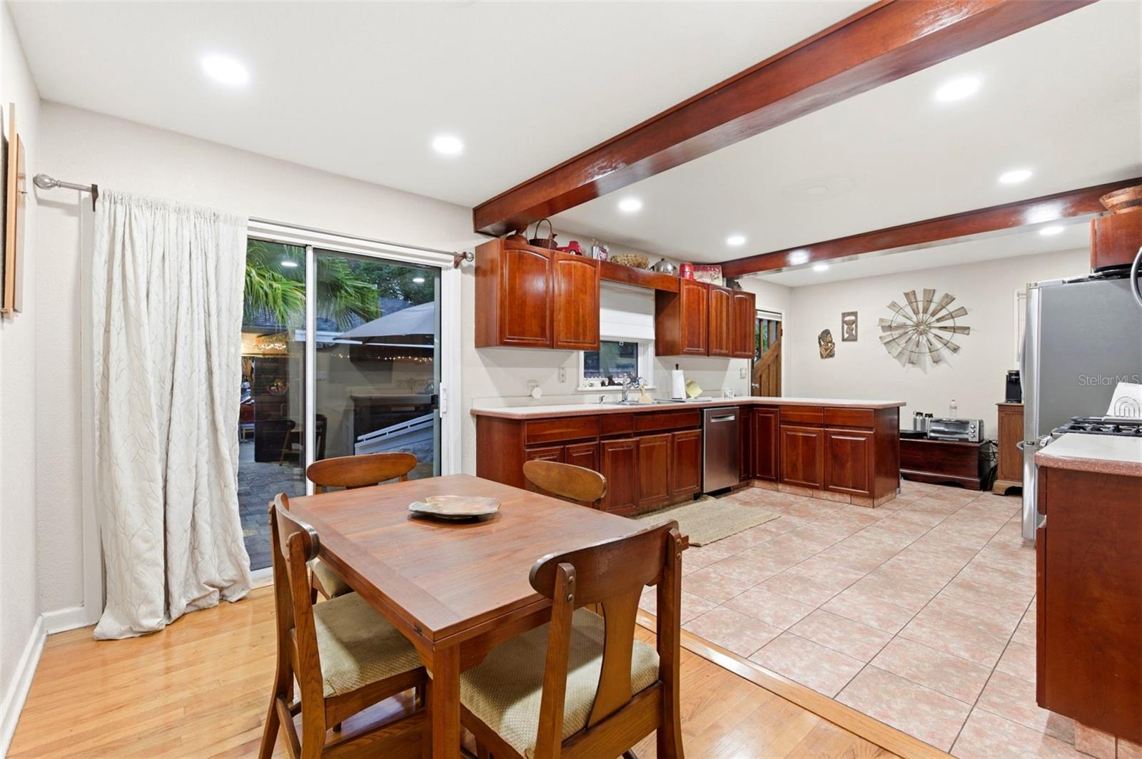 Image 28 of 48 For 501 Broadway