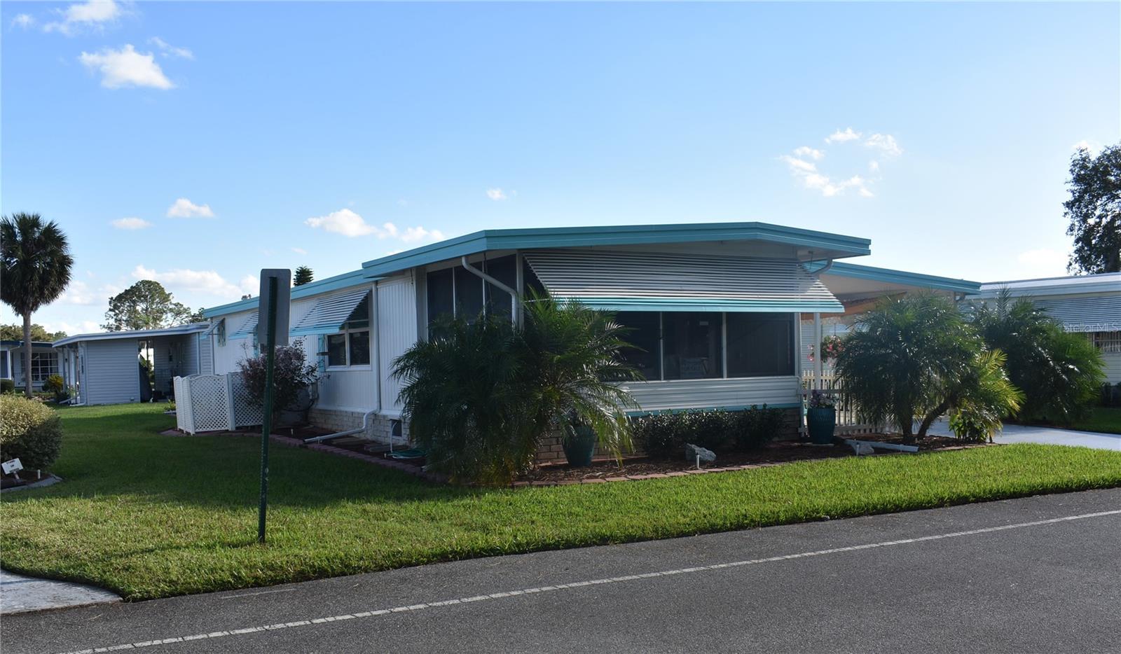 Image 2 of 38 For 410 Hawthorne Boulevard