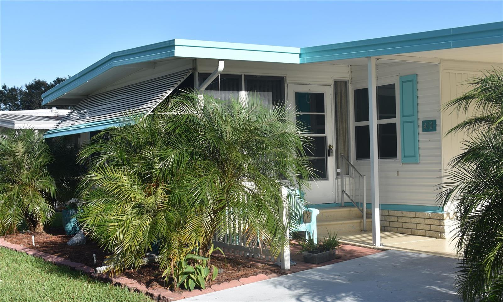 Image 3 of 38 For 410 Hawthorne Boulevard