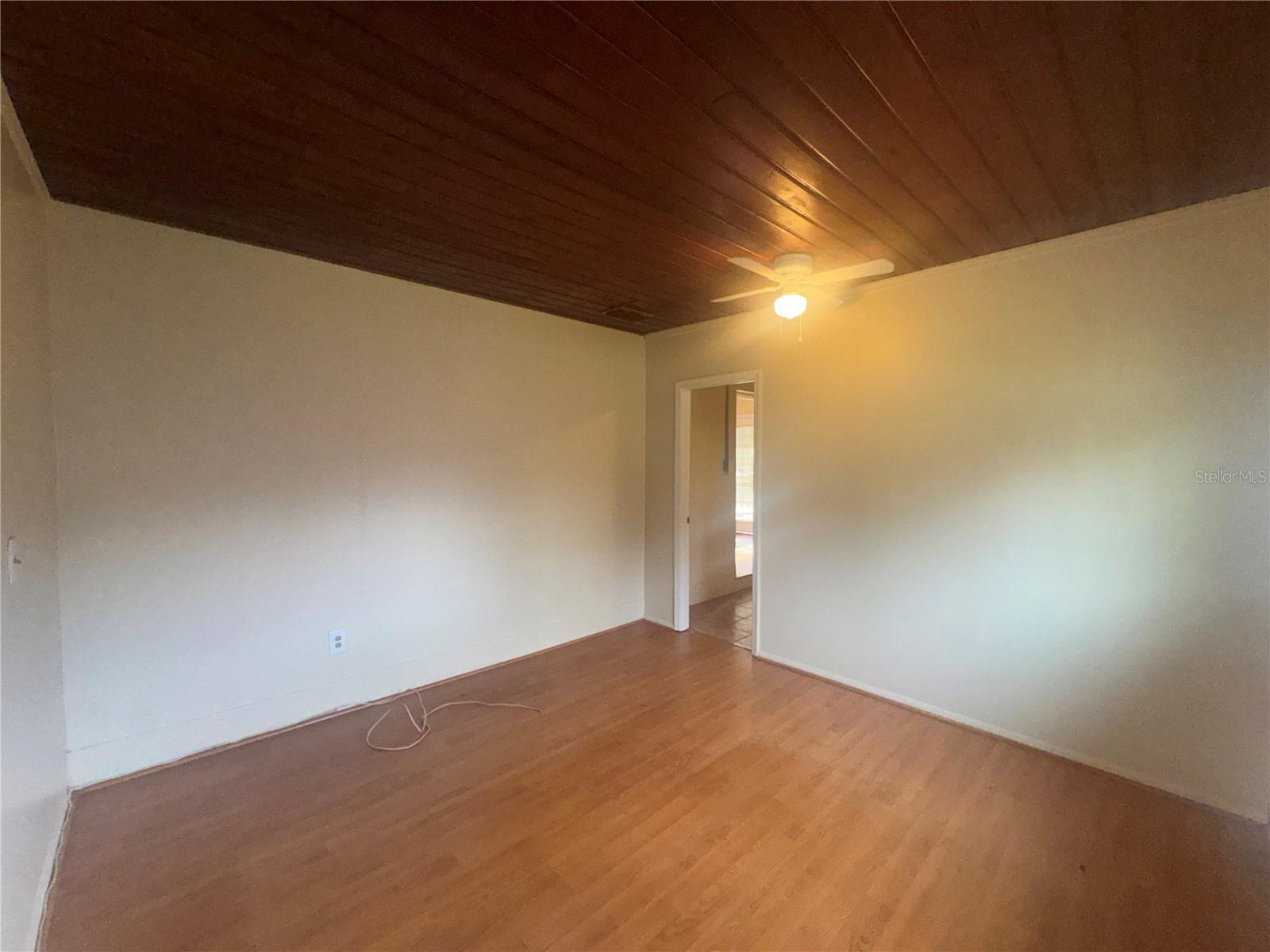 Image 14 of 14 For 729 Crestwood Drive