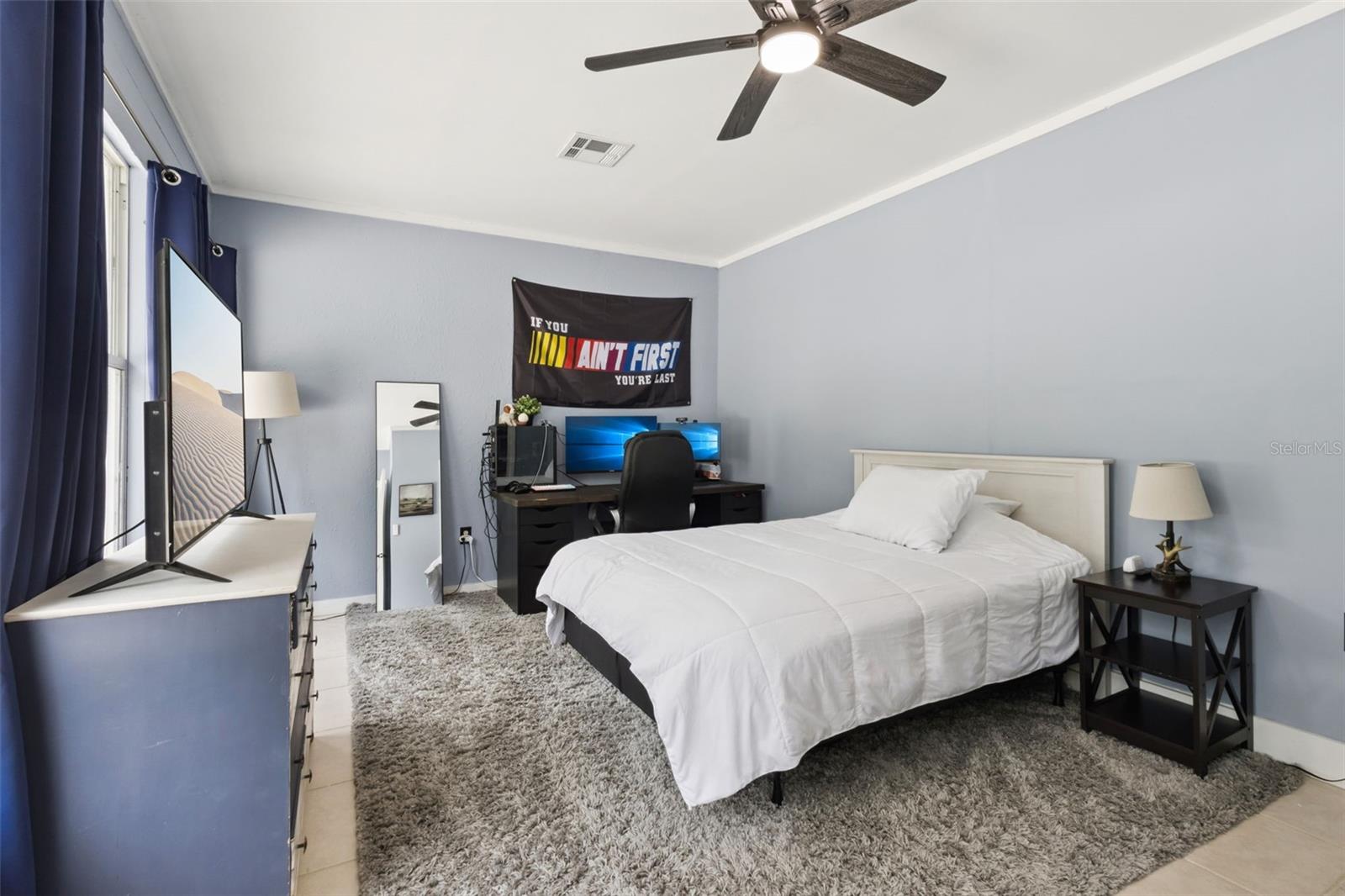 Image 16 of 40 For 27627 Lois Drive