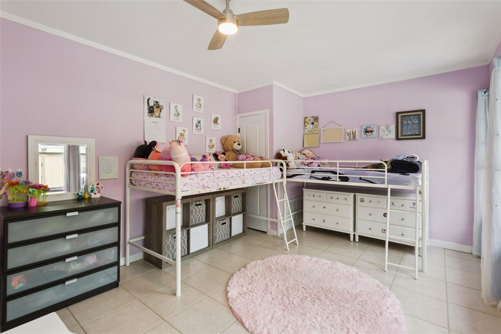 Image 18 of 40 For 27627 Lois Drive