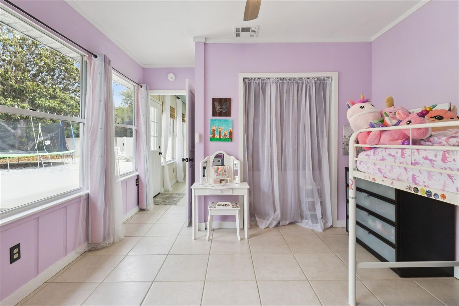 Image 19 of 40 For 27627 Lois Drive