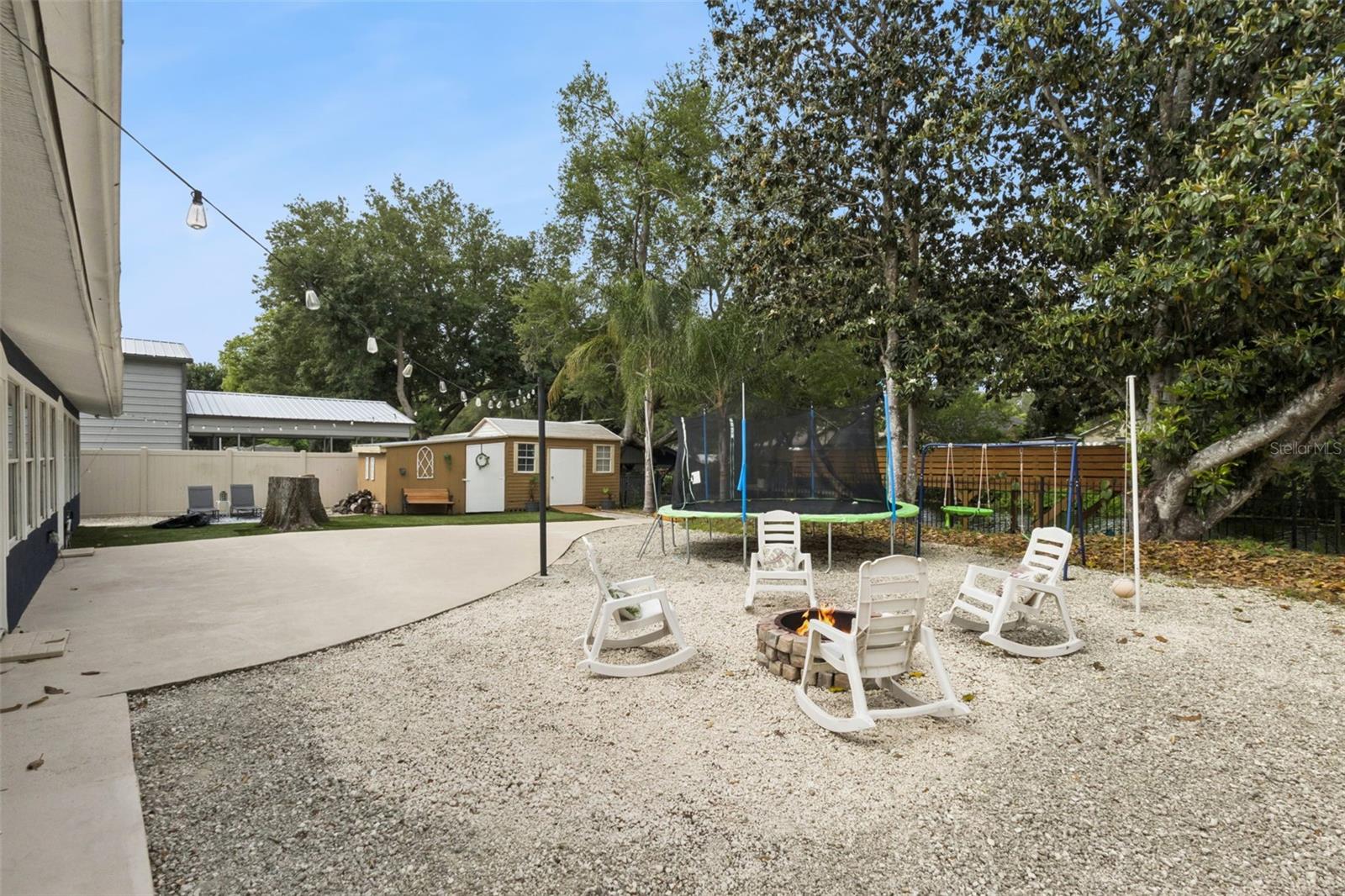 Image 31 of 40 For 27627 Lois Drive