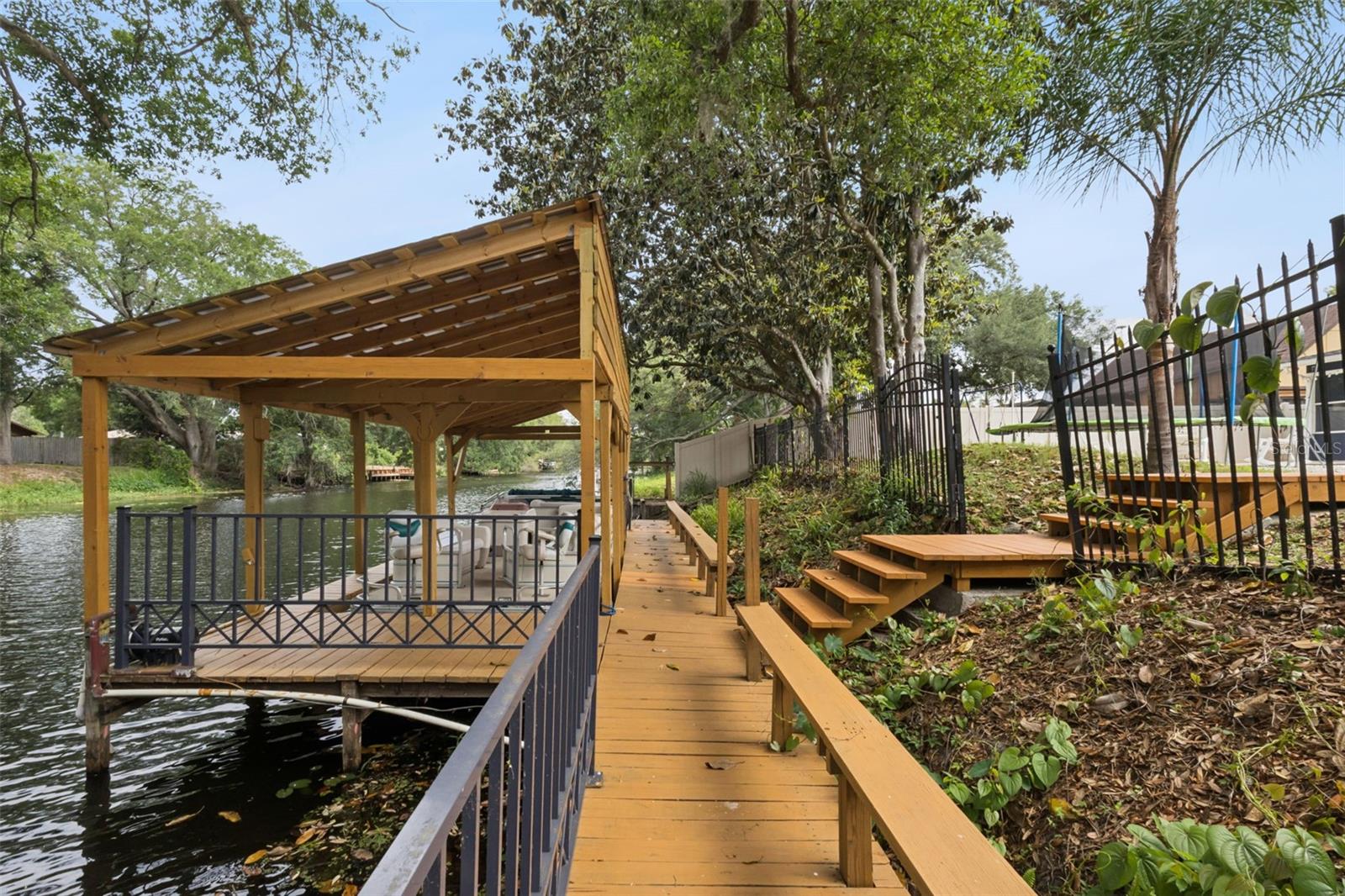 Image 36 of 40 For 27627 Lois Drive