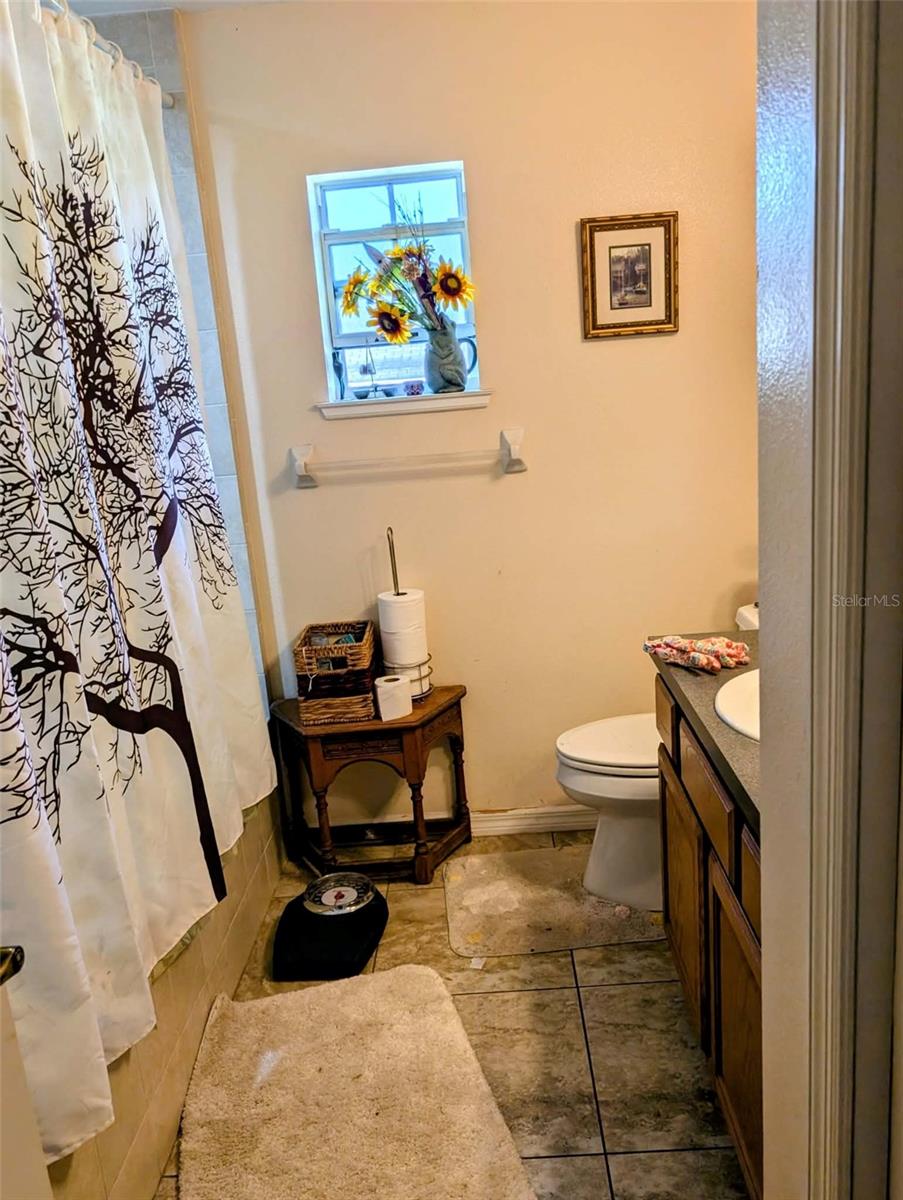 Listing photo id 9 for 35819 Nova Lane