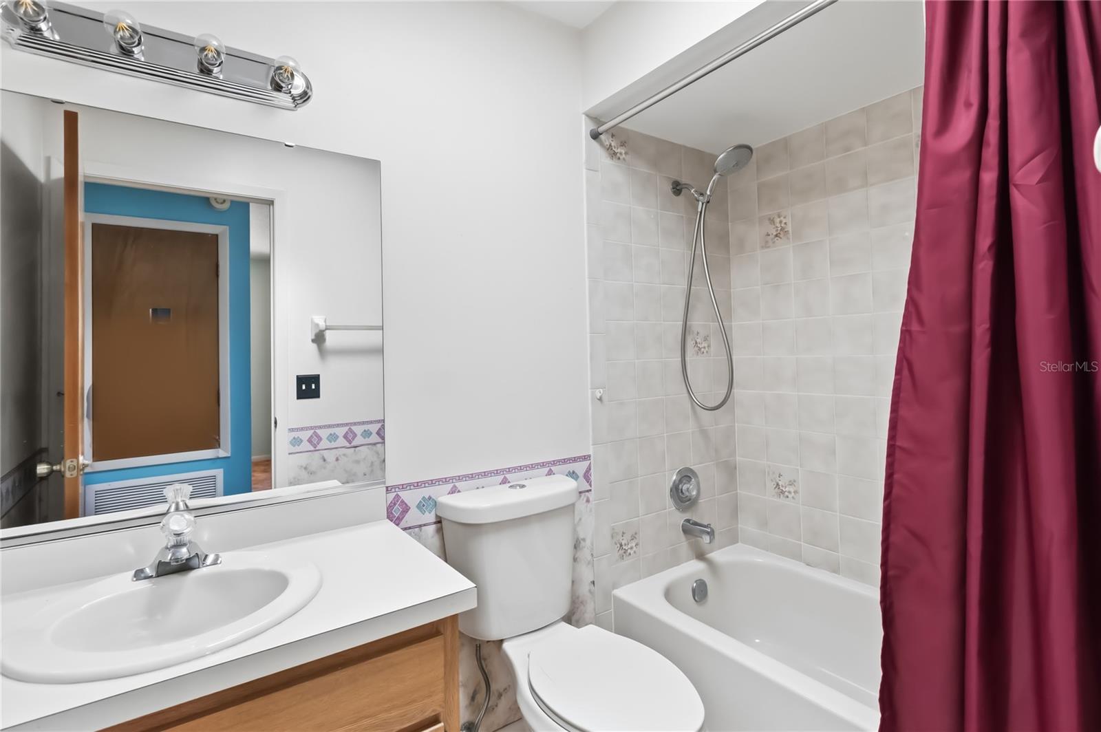 Image 16 of 30 For 513 California Avenue