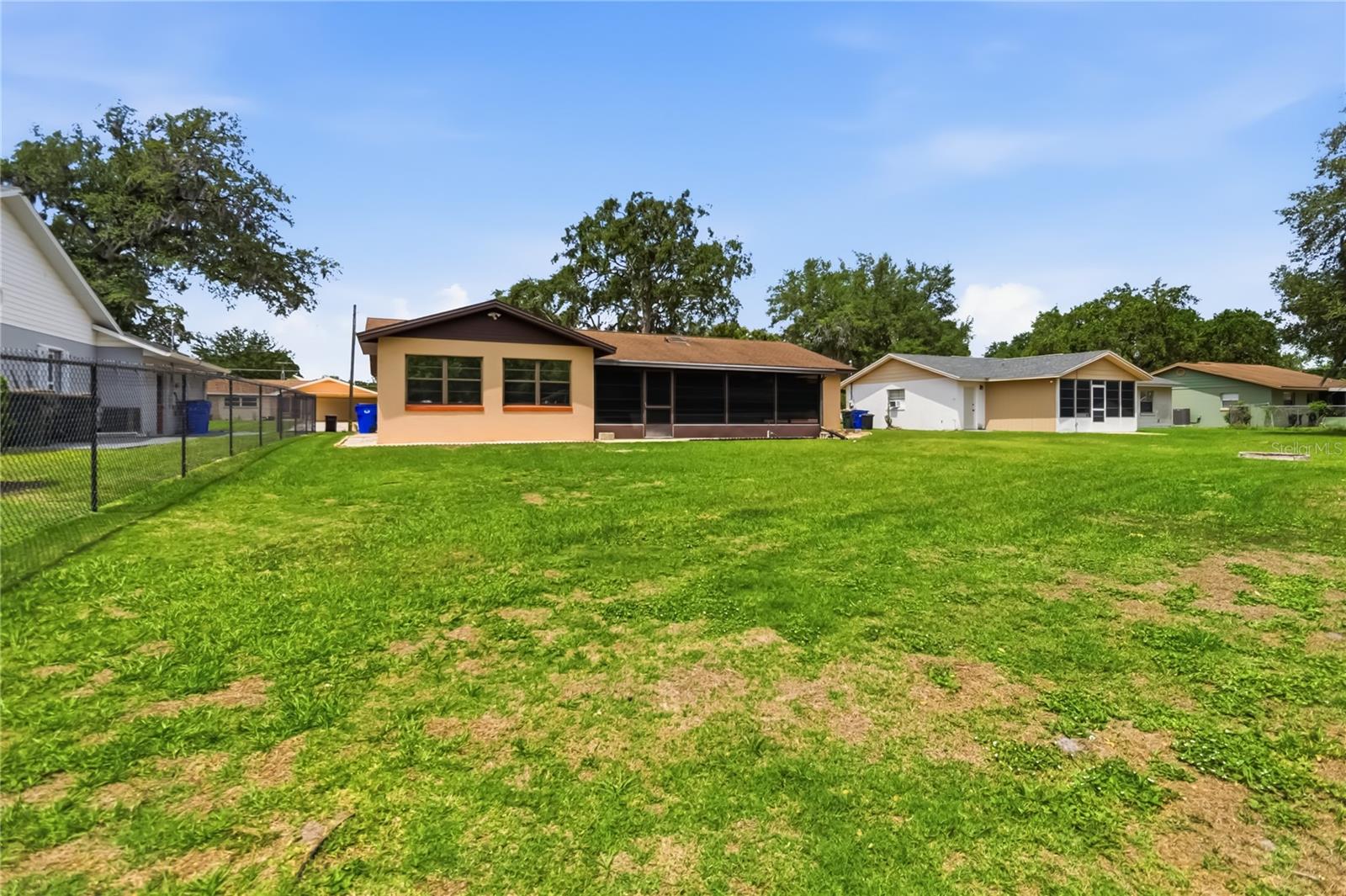 Image 23 of 30 For 513 California Avenue