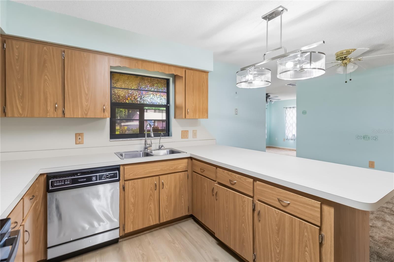 Image 9 of 30 For 513 California Avenue