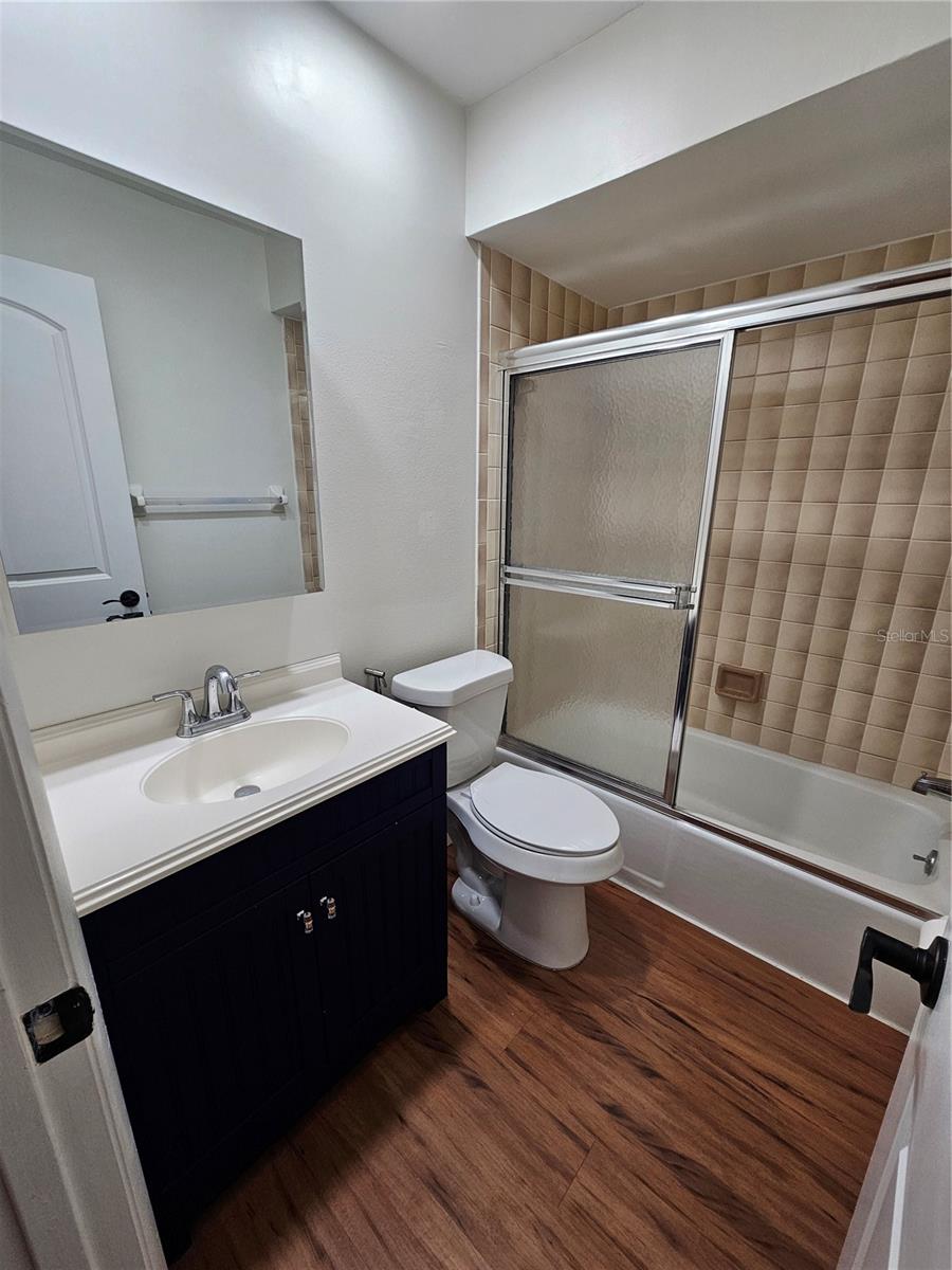 Image 17 of 21 For 659 Jefferson Avenue 659