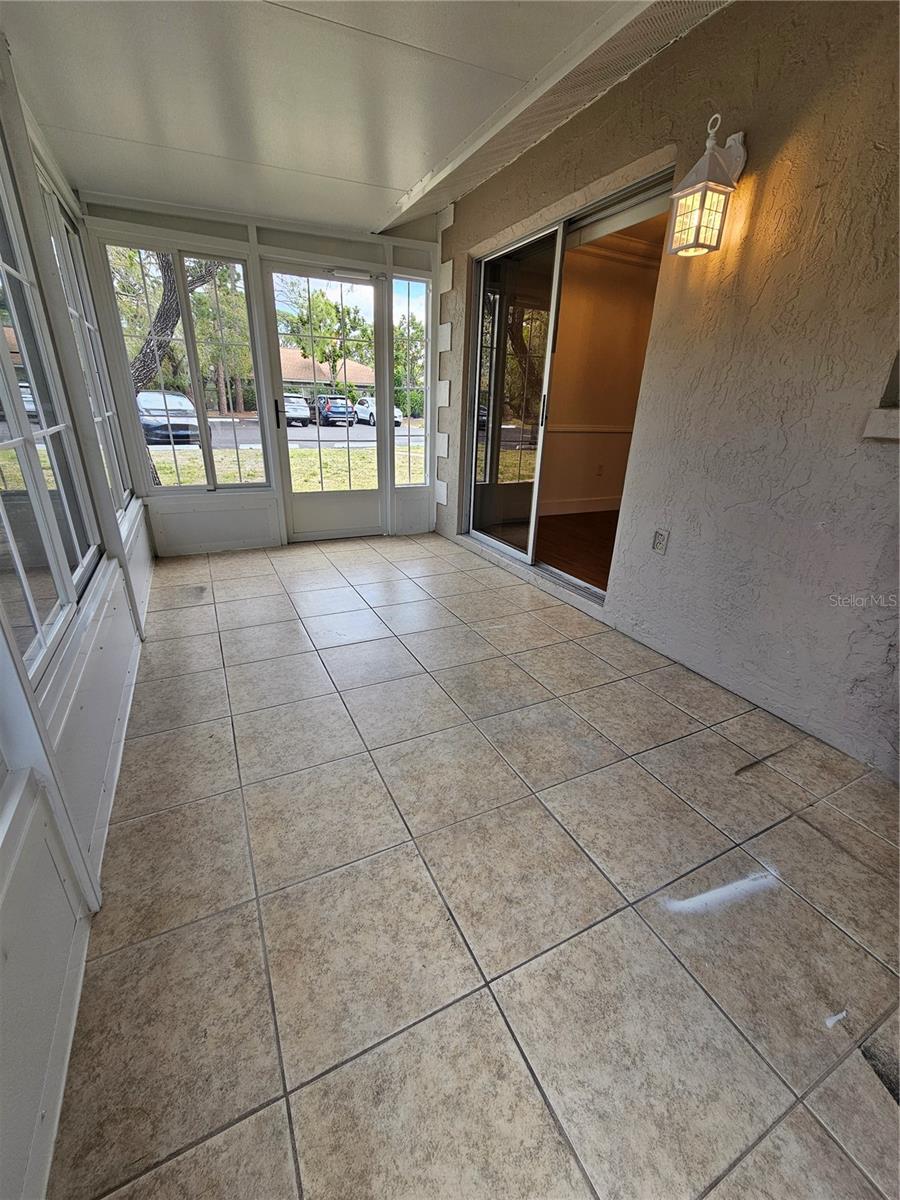 Image 9 of 21 For 659 Jefferson Avenue 659