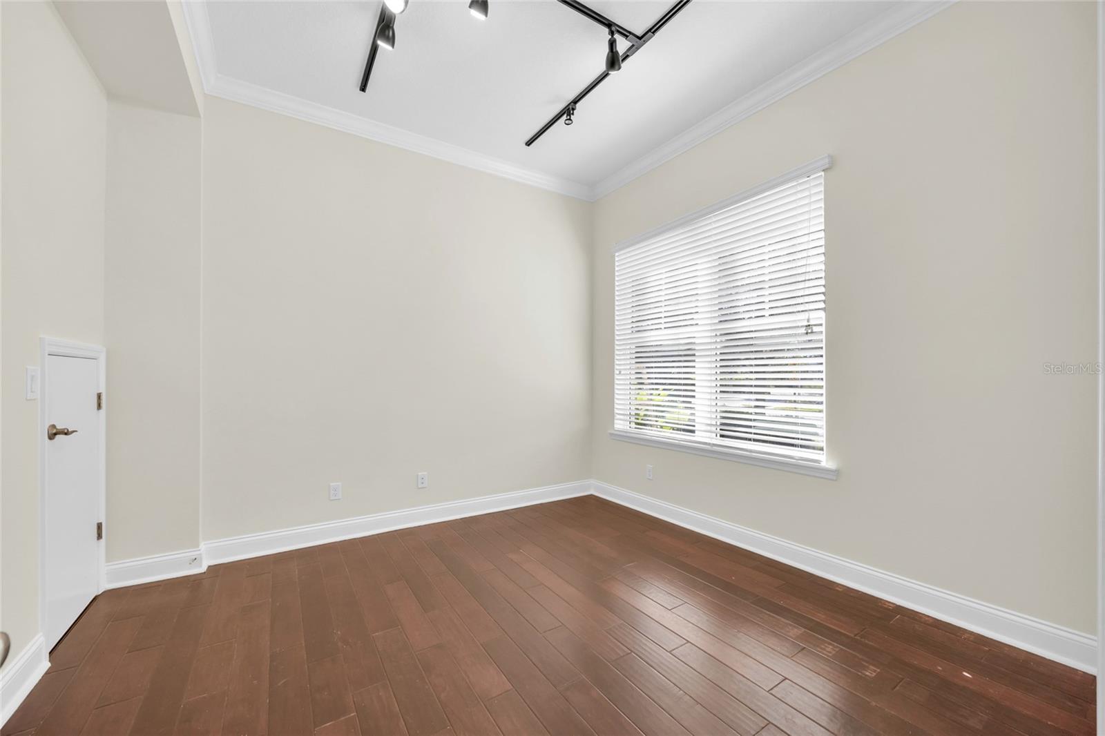 Image 17 of 81 For 8636 Tavistock Lakes Boulevard