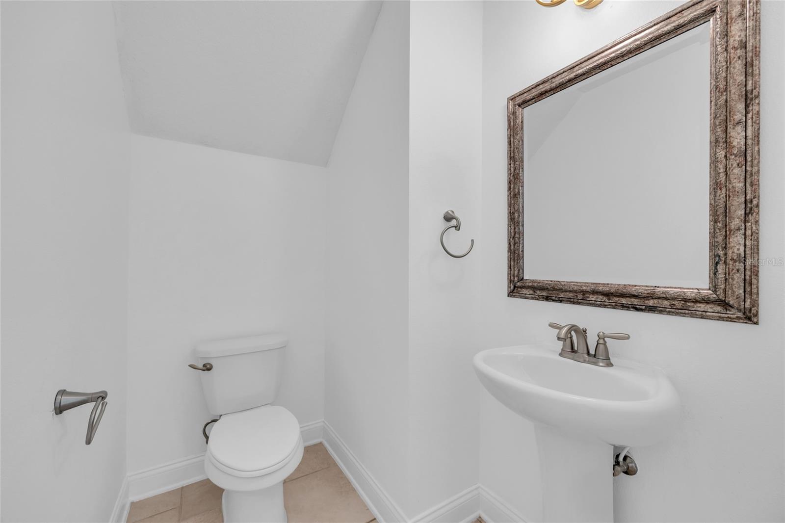 Image 18 of 81 For 8636 Tavistock Lakes Boulevard