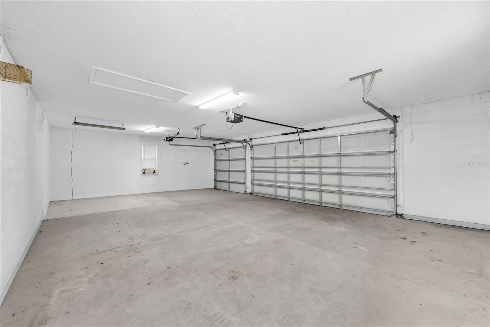 Image 53 of 81 For 8636 Tavistock Lakes Boulevard