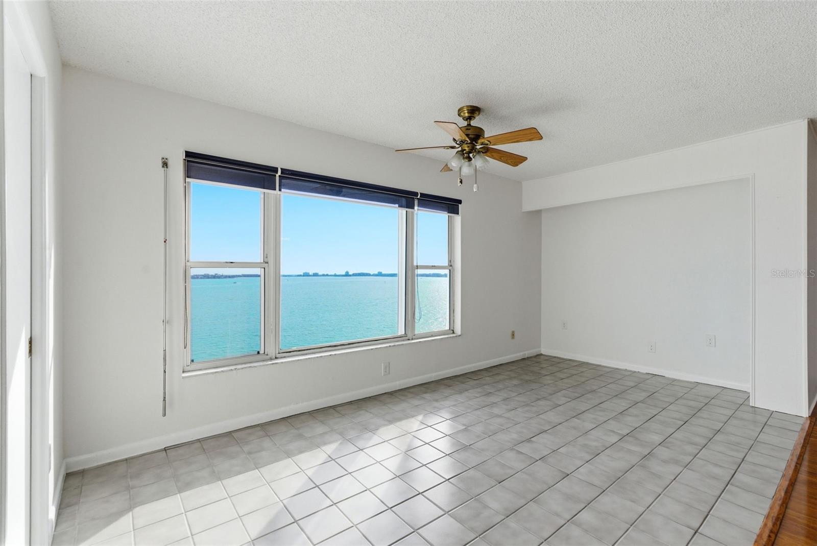 Image 15 of 71 For 5980 Shore Boulevard S 901