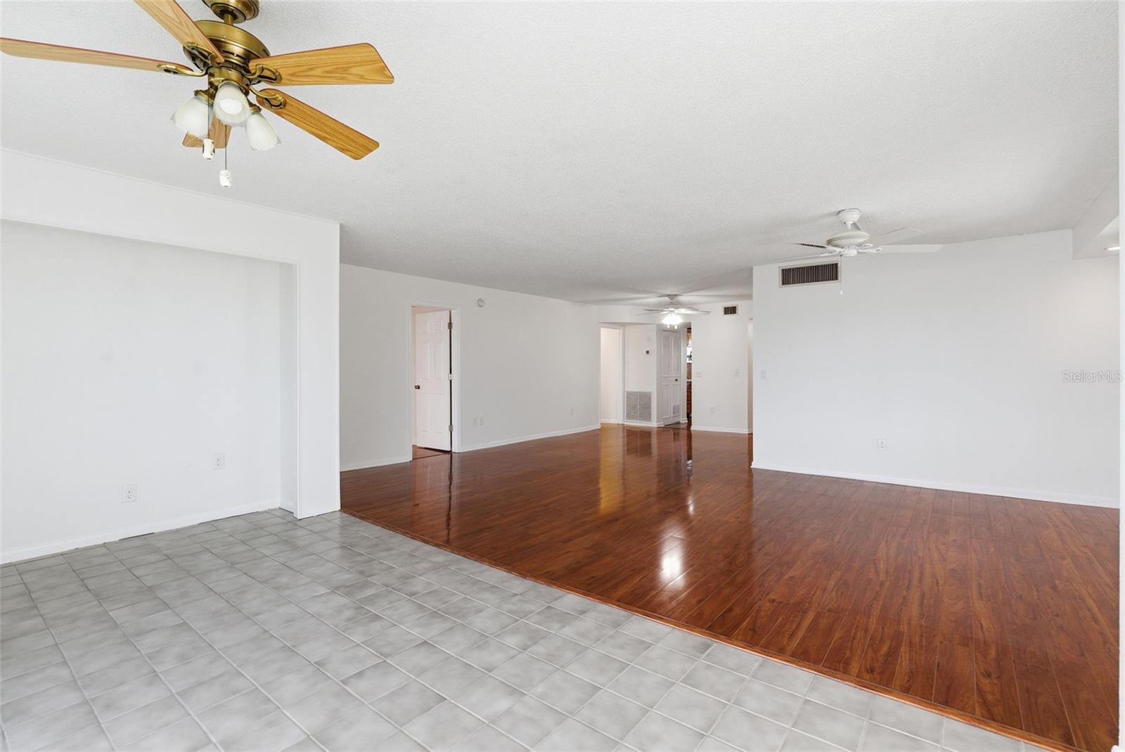 Image 16 of 71 For 5980 Shore Boulevard S 901