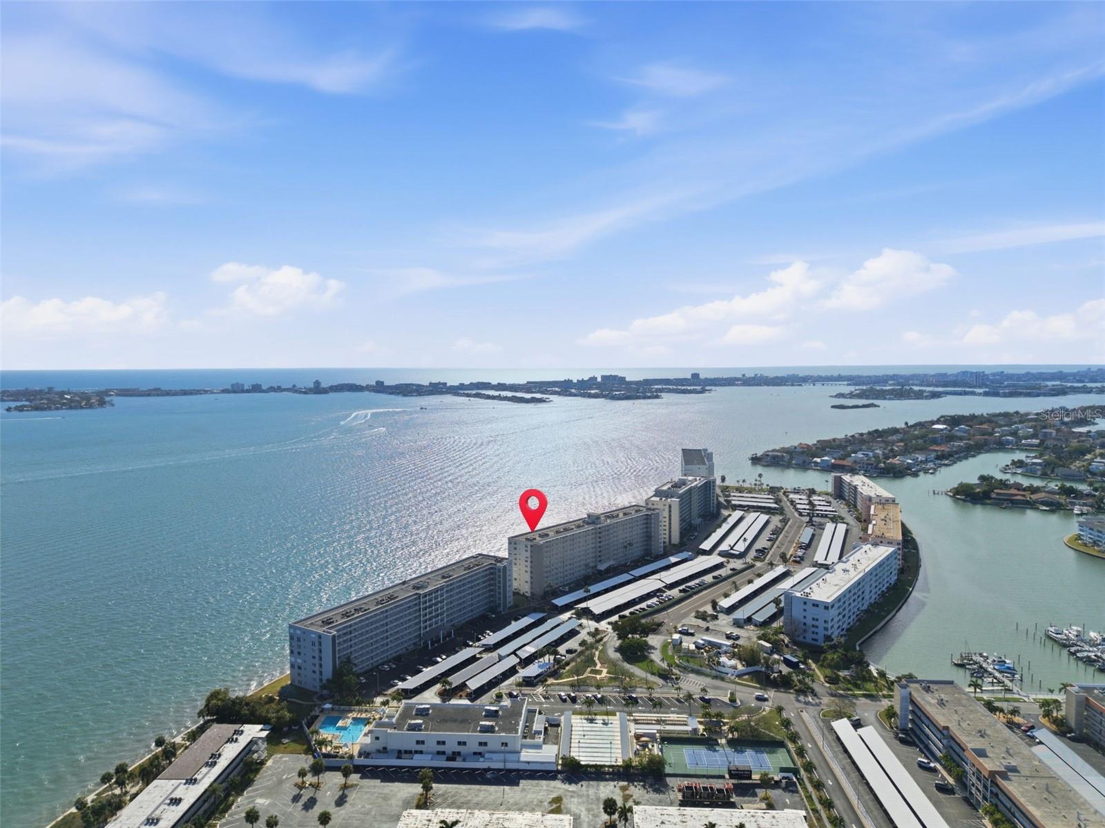 Image 39 of 71 For 5980 Shore Boulevard S 901